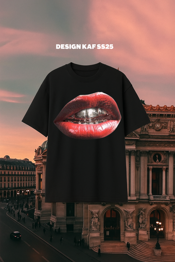 The Wild Lips Oversized T-shirt (LAST ITEM)